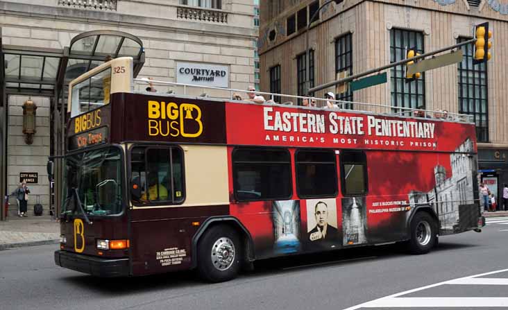Big Bus Philadelphia Gillig Advantage 325